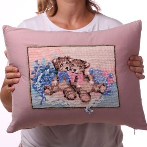 bears tapestry pillow