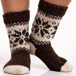 Floral pattern knitted socks