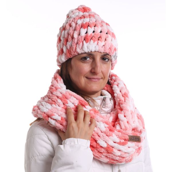 pink white hat winter